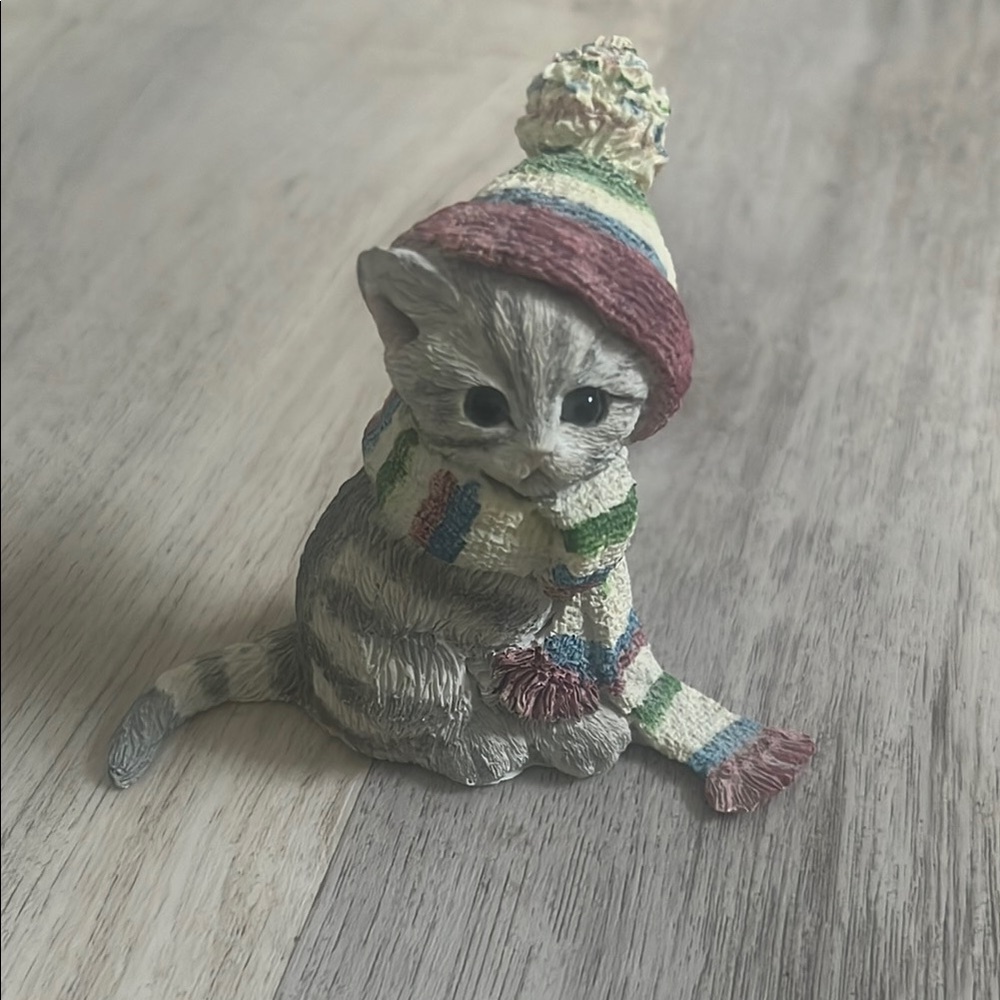 Lenox Kitten Figurine All Bundled Up Cat With Scarf Knit Cap 2006